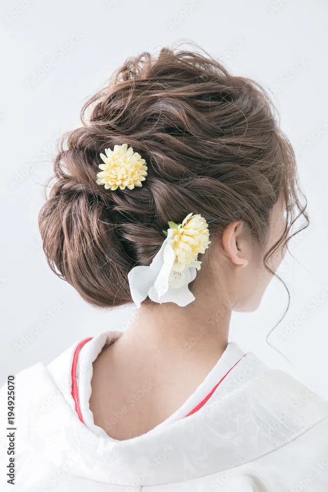 和装花嫁のヘアメイク